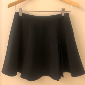 Elizabeth and James black mini skirt